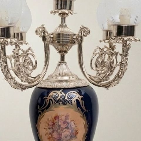 Silver finish specimen