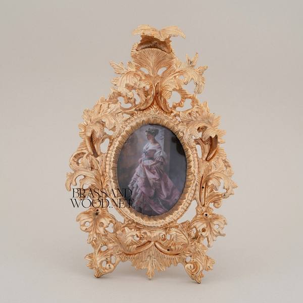 Baroque Rococo Brass Photo Frame - Oval Aperture with Acanthus & Eagle Crest — handcrafted by Brass & Wood